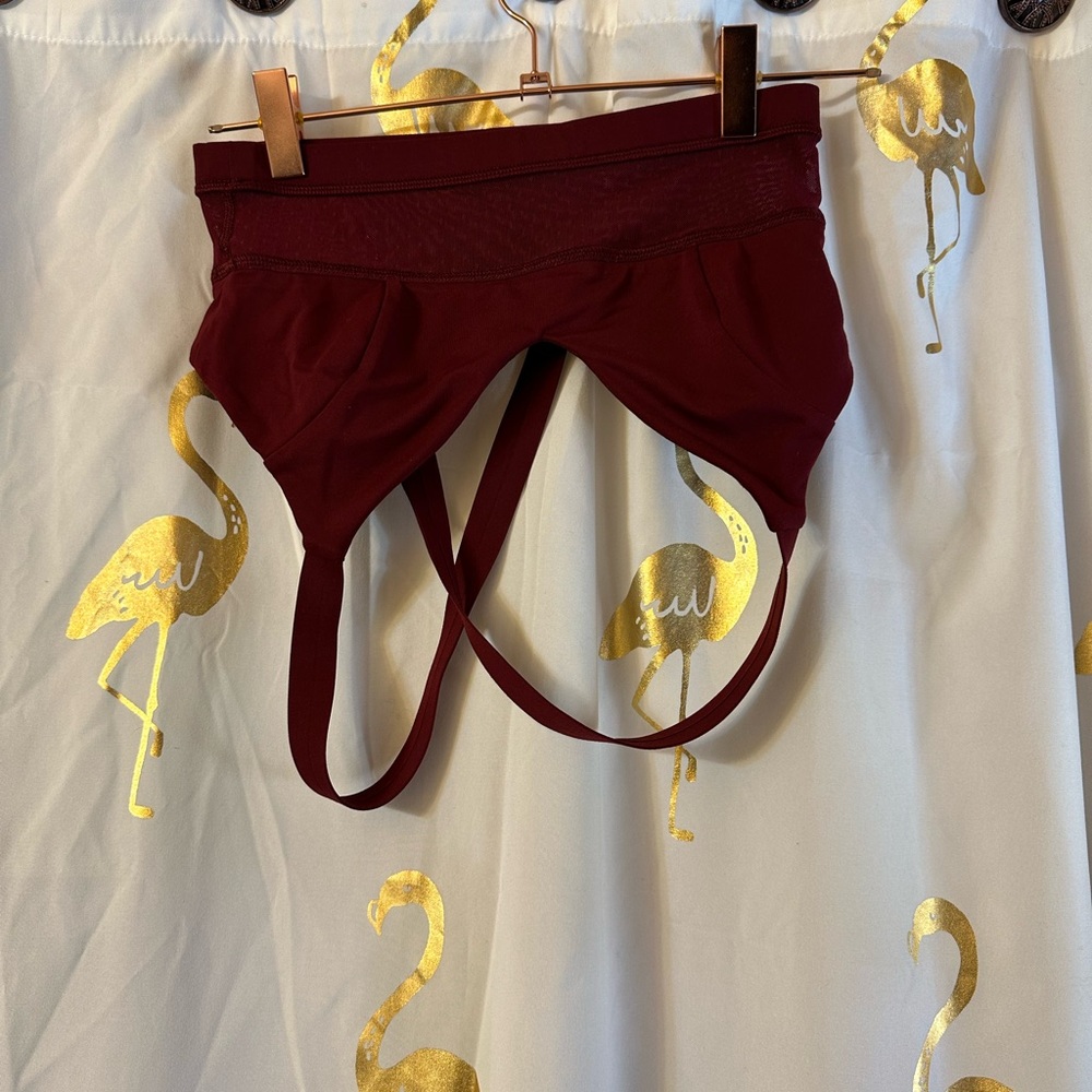 Lululemon bra4